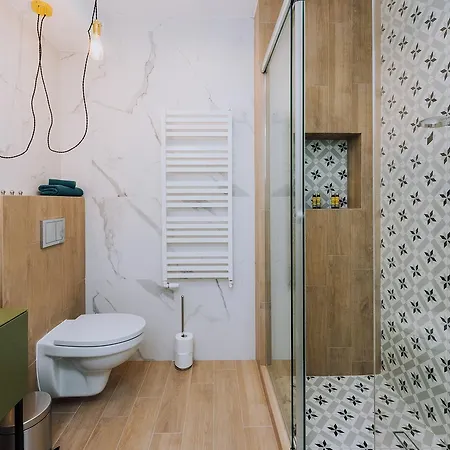 Movart Boutique Aparthotel 3*