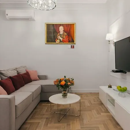 Movart Boutique Aparthotel