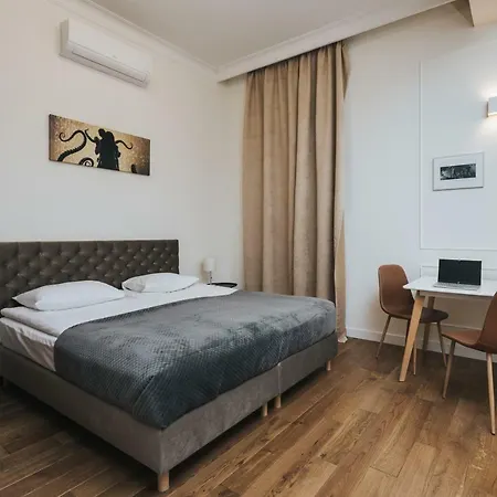 Movart Boutique Aparthotel